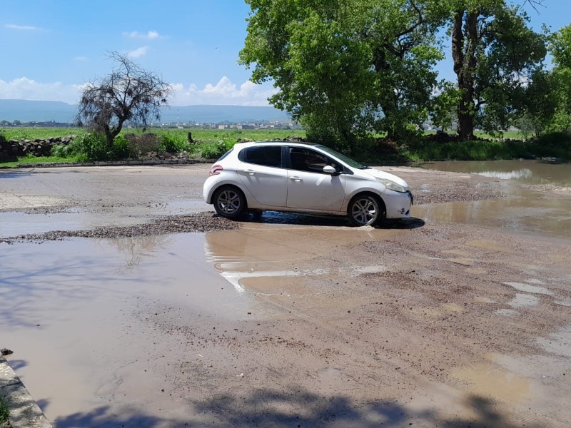 Temporada de lluvias eleva riesgos de daños en vehículos en Durango