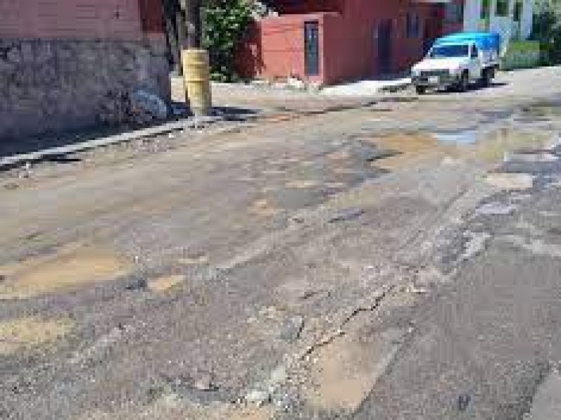 Temporada de lluvias genera reapertura de baches en Mazatlán