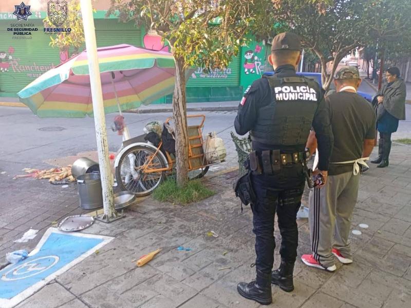 Tendencias: Automóvil destruye puesto de tamales en Fresnillo