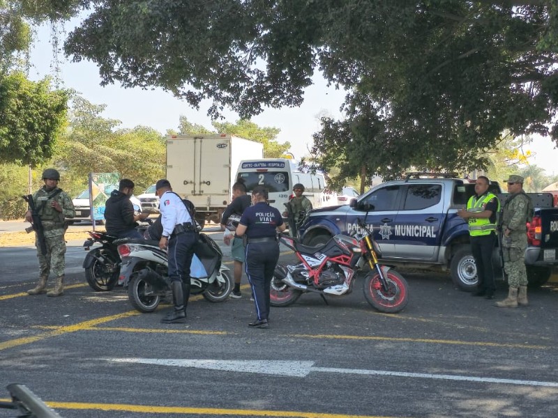 Tepic refuerza operativos a motociclistas; crecen inconformidades