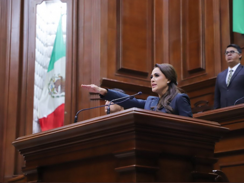 Tere Jiménez,  primera gobernadora en la historia de Aguascalientes