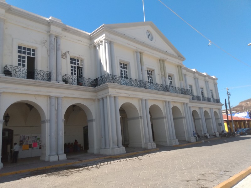 Termina primera etapa de restauración del palacio municipal en Tehuantepec