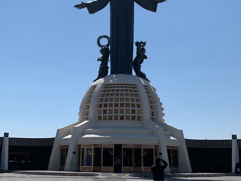 Terminan reparación de monumento a Cristo Rey.