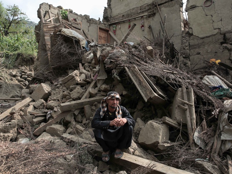 Terremoto en Afganistán deja más de 2,205 muertos