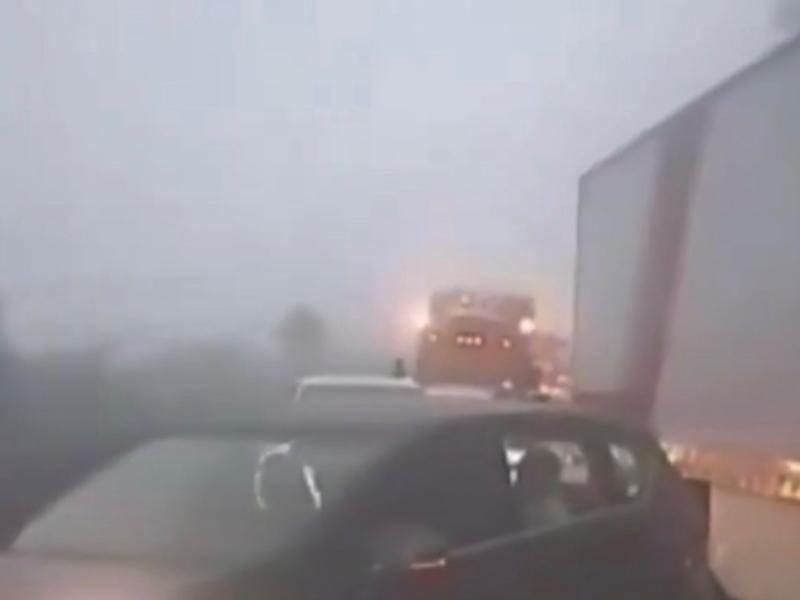 Terror en Cumbres de Maltrata: sujetos armados asaltan familias sobre autopista Puebla-Orizaba