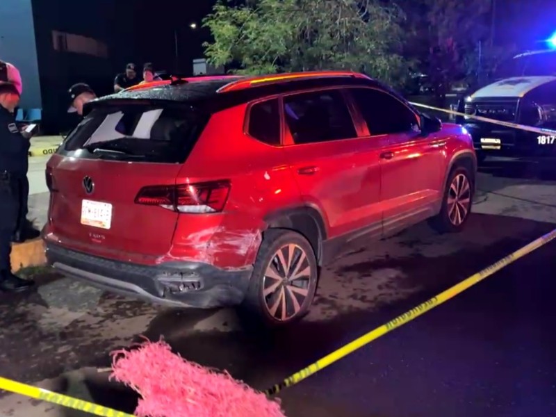 Terror en Villas de la Cantera: atacan a policia estatal