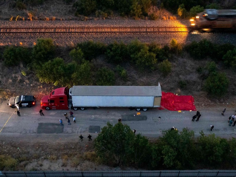 Texas: Sube a 27 número de mexicanos muertos en tráiler