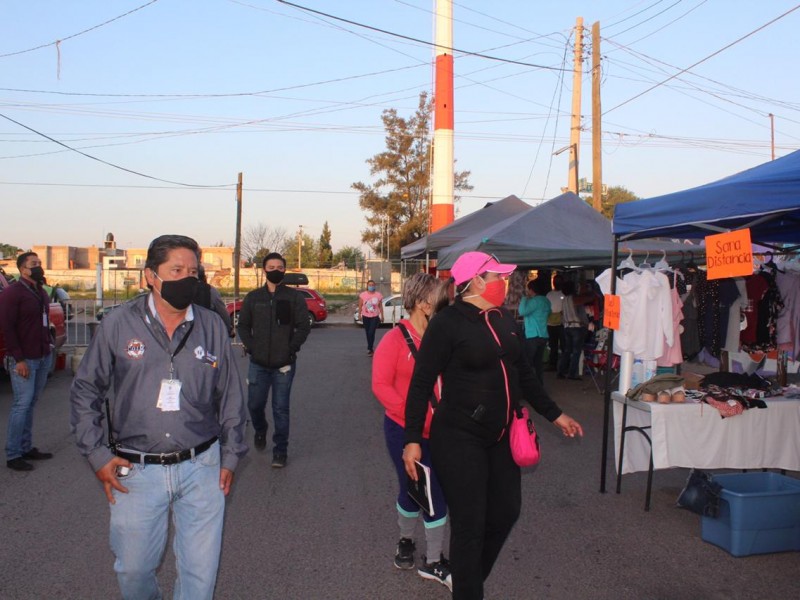 Tianguis del Fidel se reduce a un 30% de capacidad