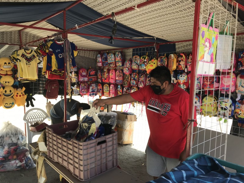 Tianguis se adaptan a la nueva normalidad