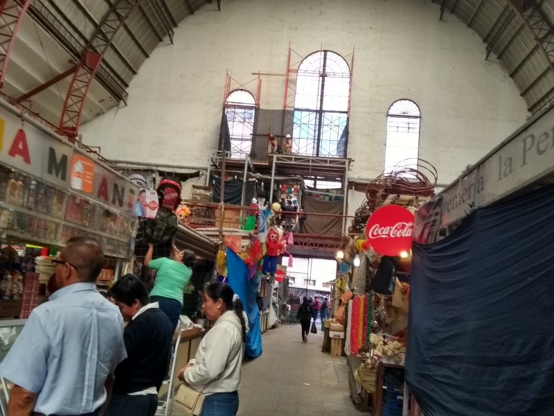 Tiene muchas goteras el mercado Hidalgo de Guanajuato