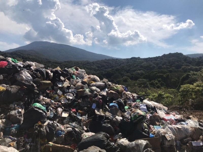 Tira Tequila residuos a cielo abierto por conflicto con basurero