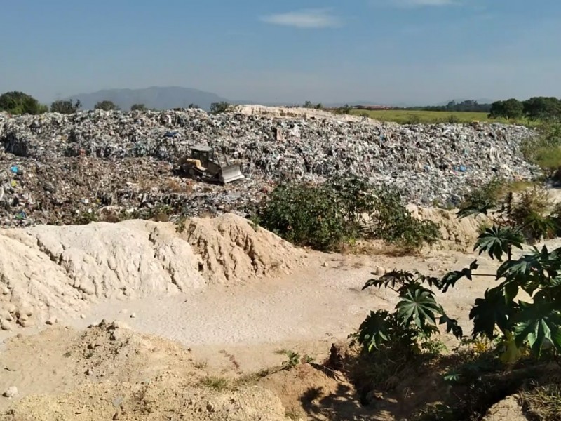 Tiran basura junto al bosque La Primavera; lo avala Semadet