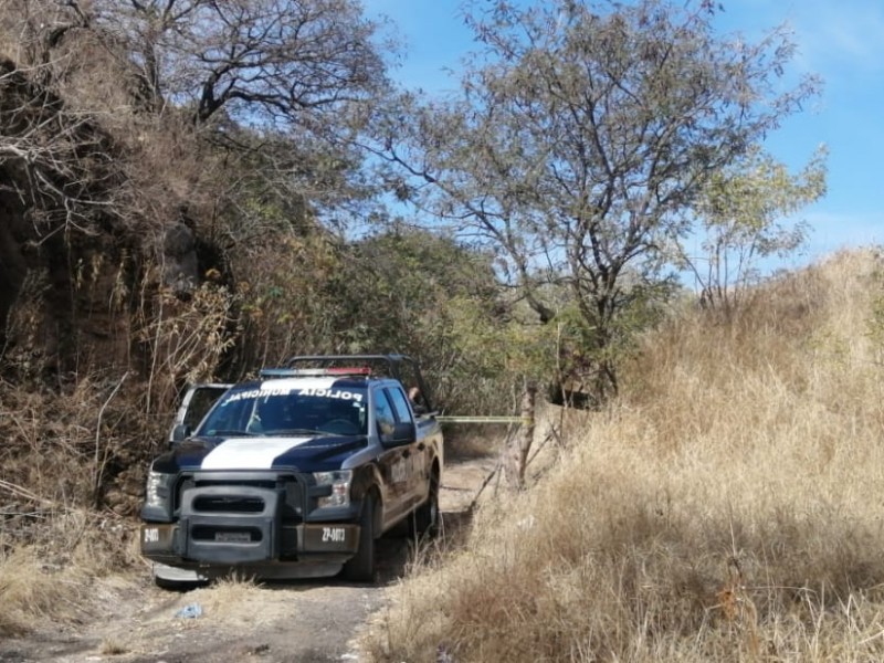 Tiran cuerpo en carretera a Saltillo