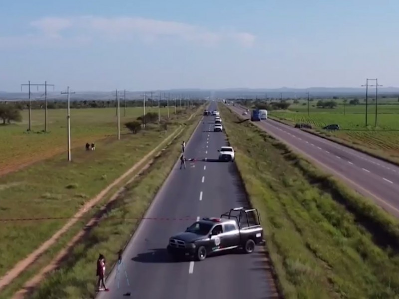 Tiran cuerpos en carretera federal 49 en Fresnillo