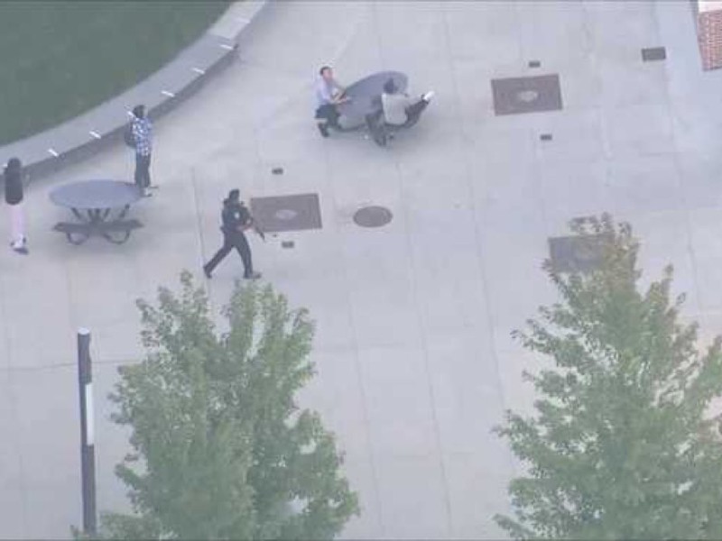 Tiroteo en universidad de Boston provoca alarma y patrullaje intenso