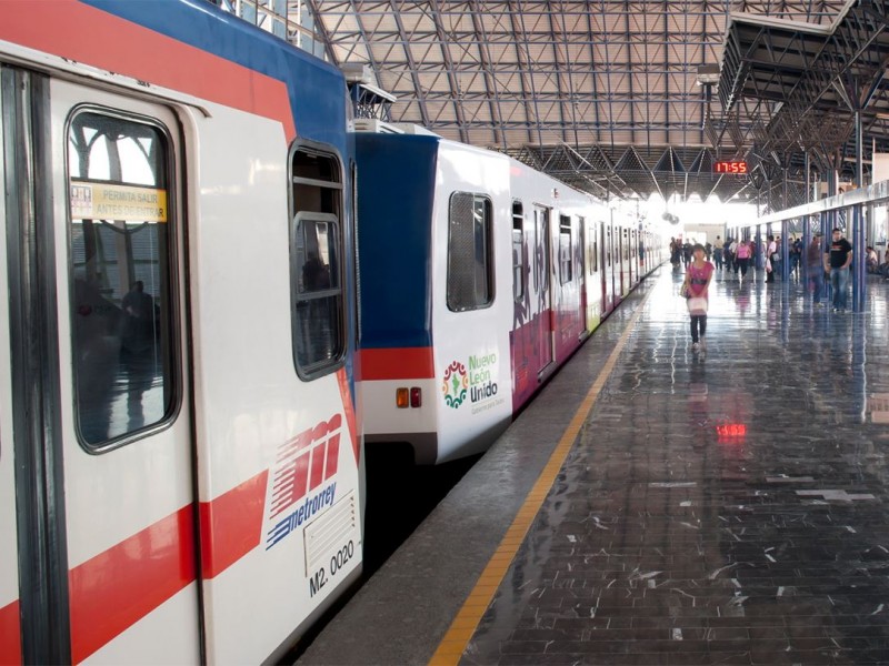 Titular de la SCT supervisa Metro en Monterrey