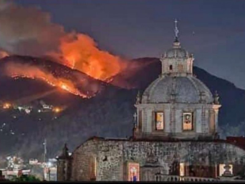 Tlalpujahua arde, urgen ayuda para sofocar el fuego