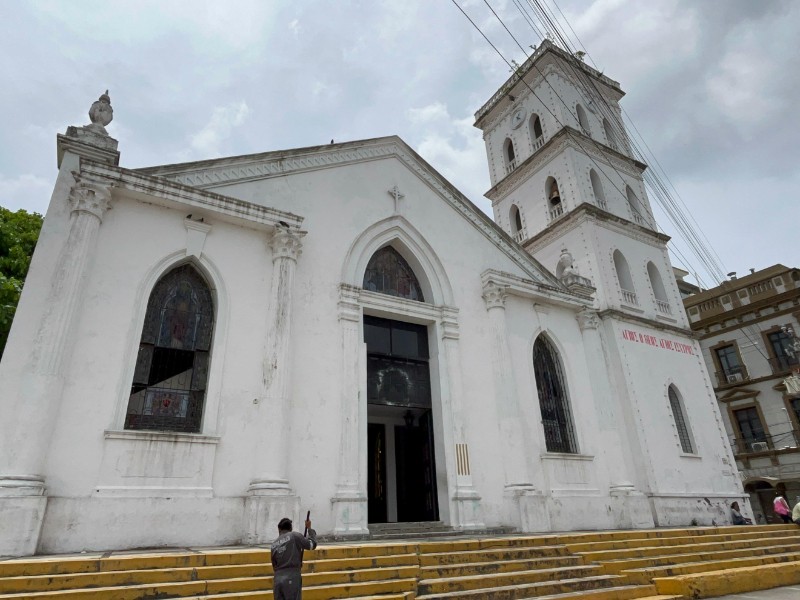 Tocan campanas en Catedral Tuxpan por víctimas de violencia