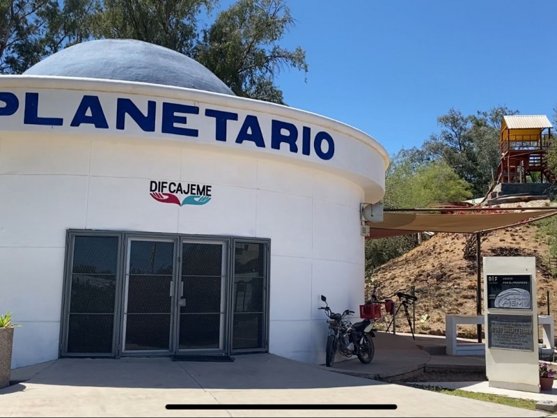 Todo listo para contemplar el eclipse en Planetario de Obregón