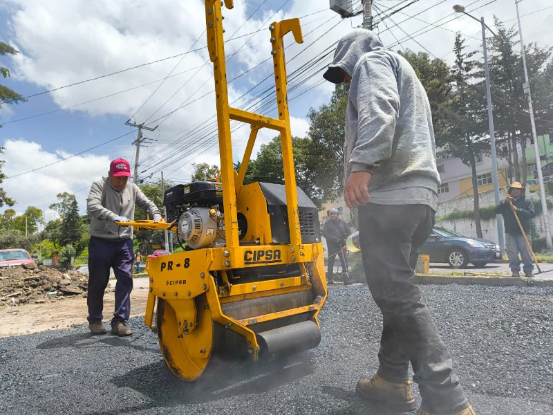 Toluca mantiene plan de bacheo, atendieron dos delegaciones