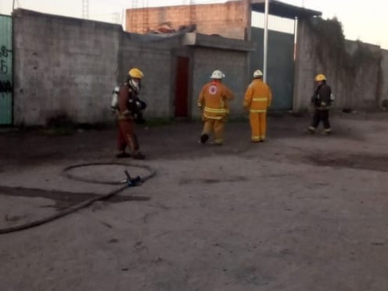 Alarma a vecinos toma clandestina en Villa Frontera