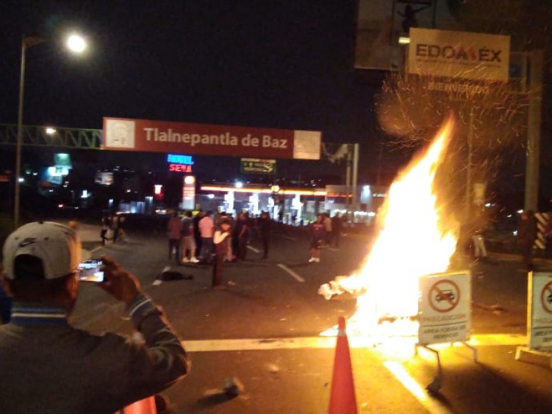 Toma control PF de la autopista México-Pachuca