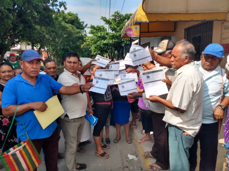 Toman instalaciones de Telecomm en Juchitán