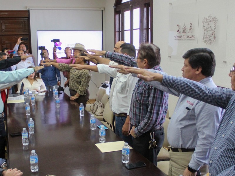 Toman protesta a Consejo Municipal y Comité Ciudadano de Seguridad