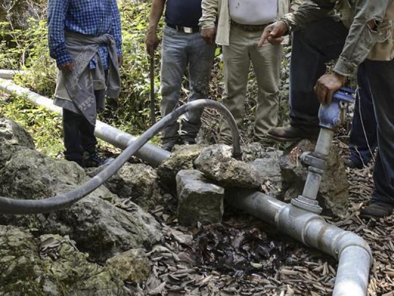 Tomas clandestinas  de agua grave problema para oomsapas