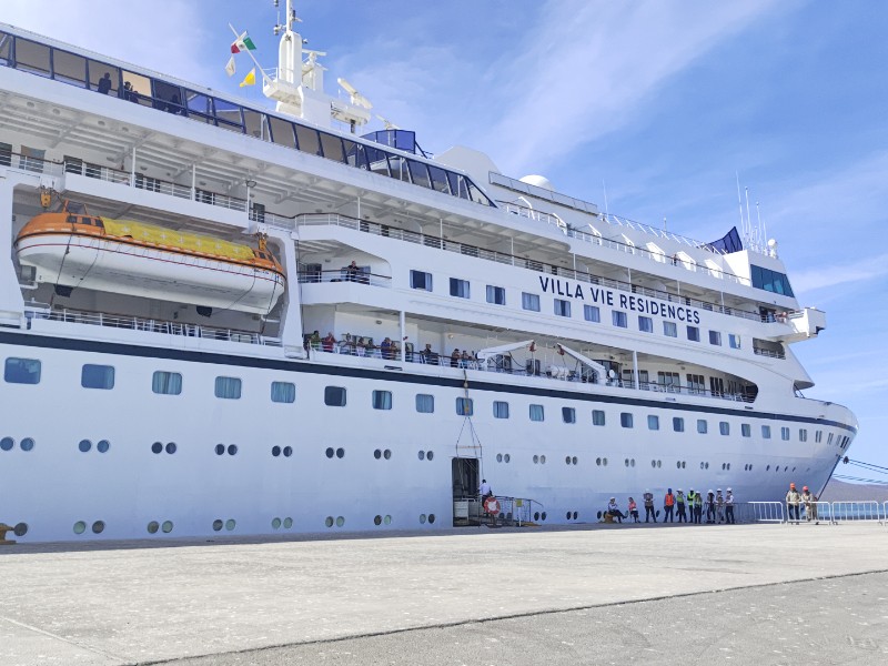 Topolobampo le da la bienvenida al primer crucero del año
