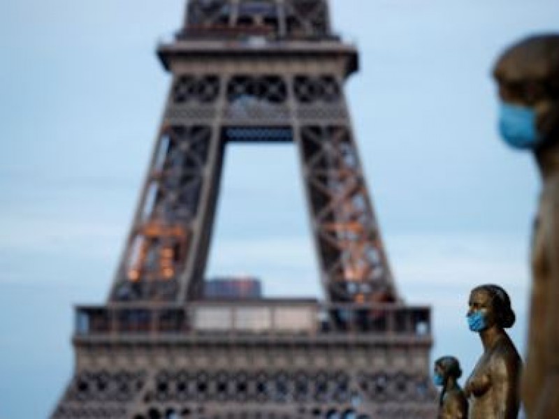 Toque de queda en París y otras ciudades de Francia