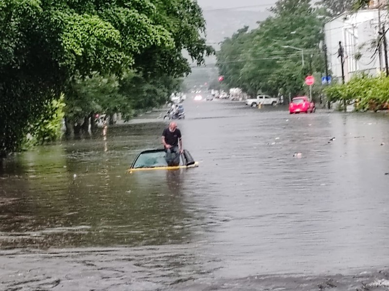 Tormenta colapsó el sur de la ciudad