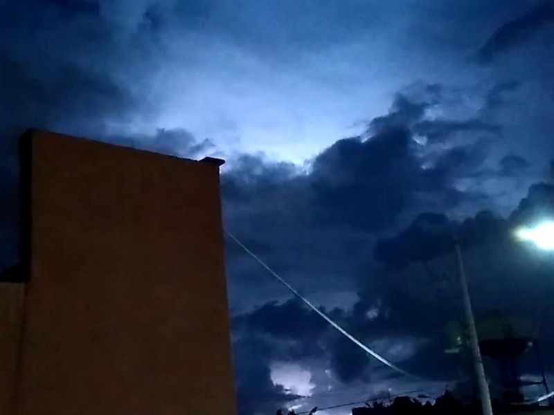 Tormenta eléctrica en Los Cabos