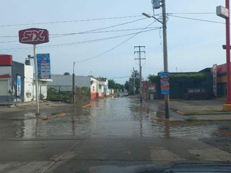 Tormenta en Guasave moviliza a protección civil por inundaciones