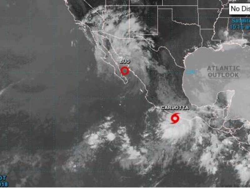 Tormenta tropical Carlotta continúa en costa de Guerrero