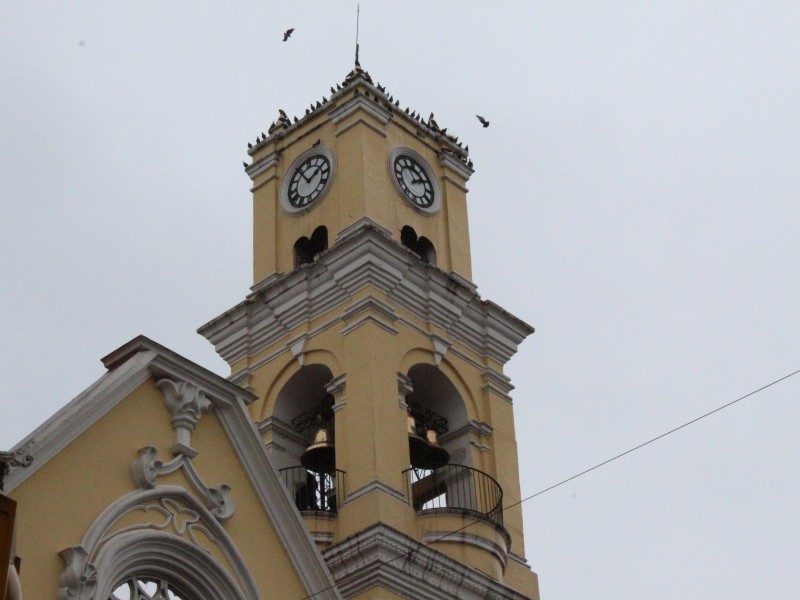 Tormenta y lluvia sorprenden a xalapeños