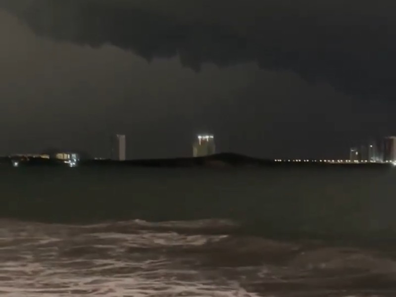 Tormentas Eléctricas y Lluvias Intensas azotan en Mazatlán