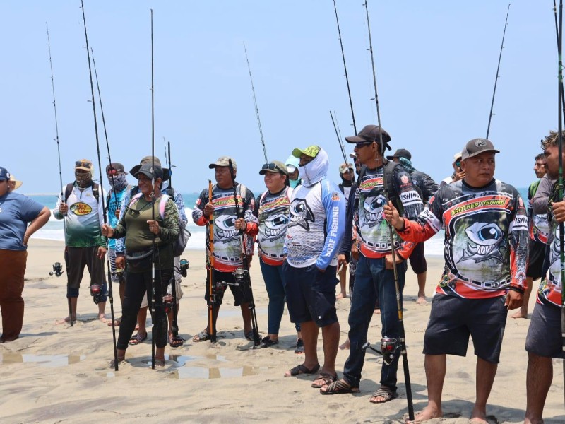 Torneo de pesca reúne más de 200 personas, Salina Cruz