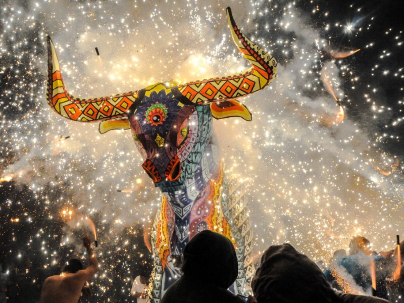 Toros de fuego de Tultepec, la emocionante fiesta del cohete