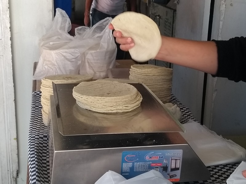 Sube el precio de la tortilla de maíz