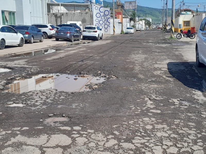 Totalmente destruida la calle Ebanistas