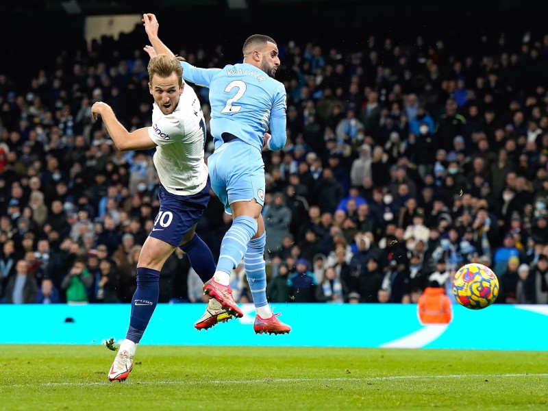 Tottenham vence al City y reanima la Premier League