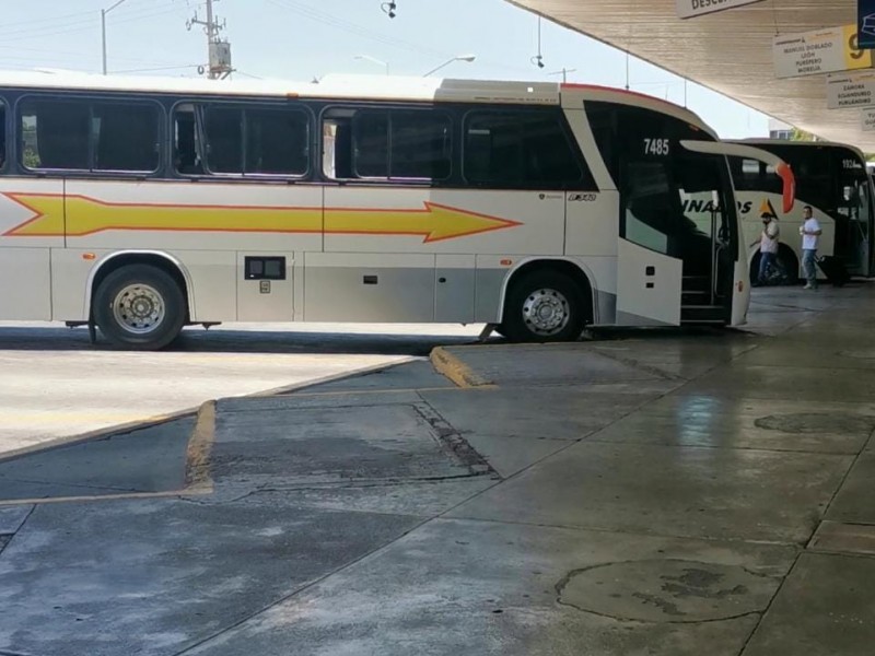 Trabaja central de autobuses a 25% de capacidad