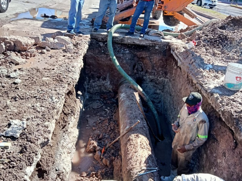 Trabaja personal de CEA por derrames de agua