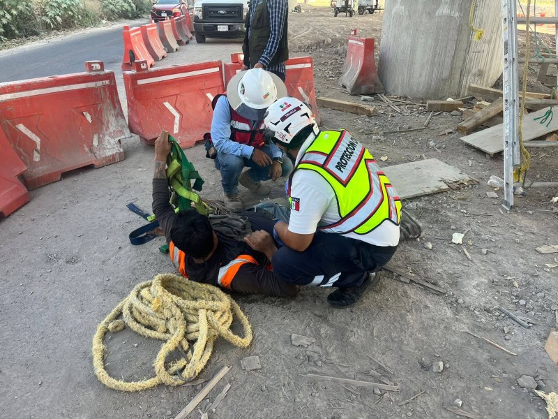 Trabajador en Puente Sur cae de una altura aproximada de tres metros ...