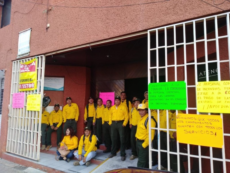 Trabajadores de CONAFOR en Oaxaca se manifiestan