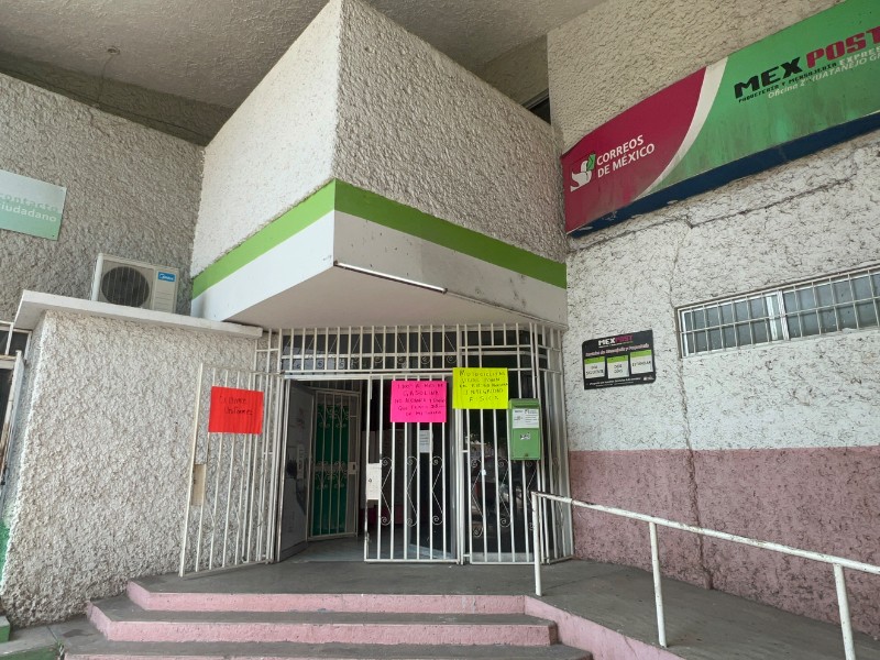 Trabajadores de Correos de México en Zihuatanejo bajo protesta Trabajadores de Correos de México en Zihuatanejo bajo protesta