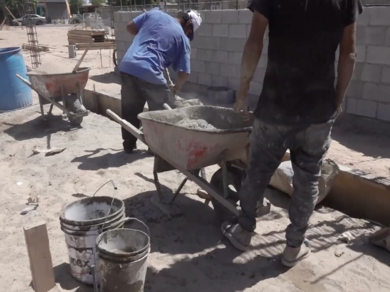 Trabajadores de la construcción celebran día de la Santa Cruz