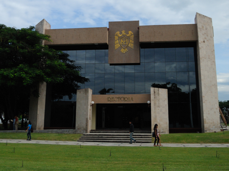 Trabajadores de la Universidad de Colima se quedan sin quincena