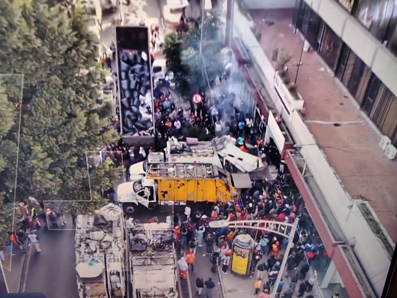 Trabajadores de limpia vandalizan oficinas de CDMX